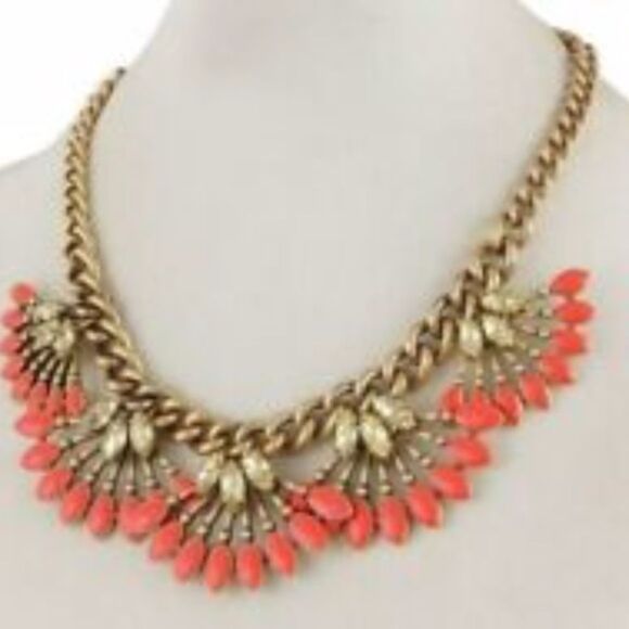 stella & dot ~ warm summer ~ coral cay necklace ~ fun vibrant vacation resort - Picture 8 of 10